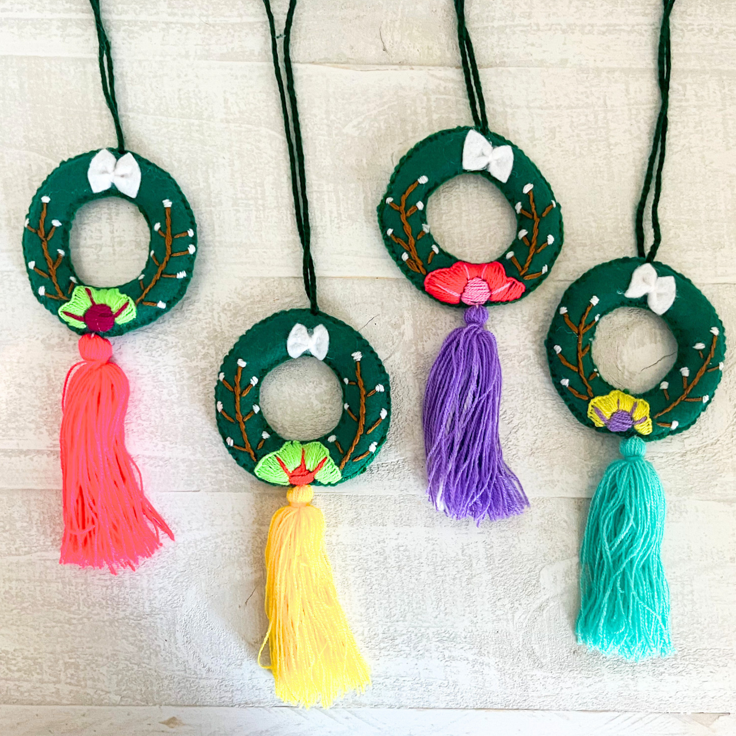 Winter Christmas Wreath Pompom Tassel